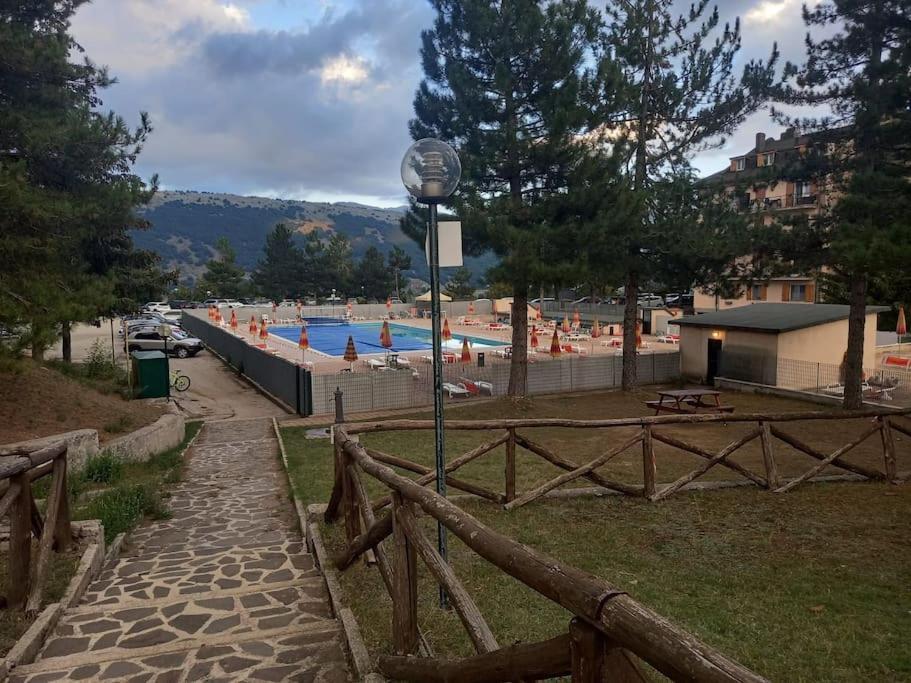 Casa Vacanza Petrari Residence Alt Air Ovindoli Esterno foto